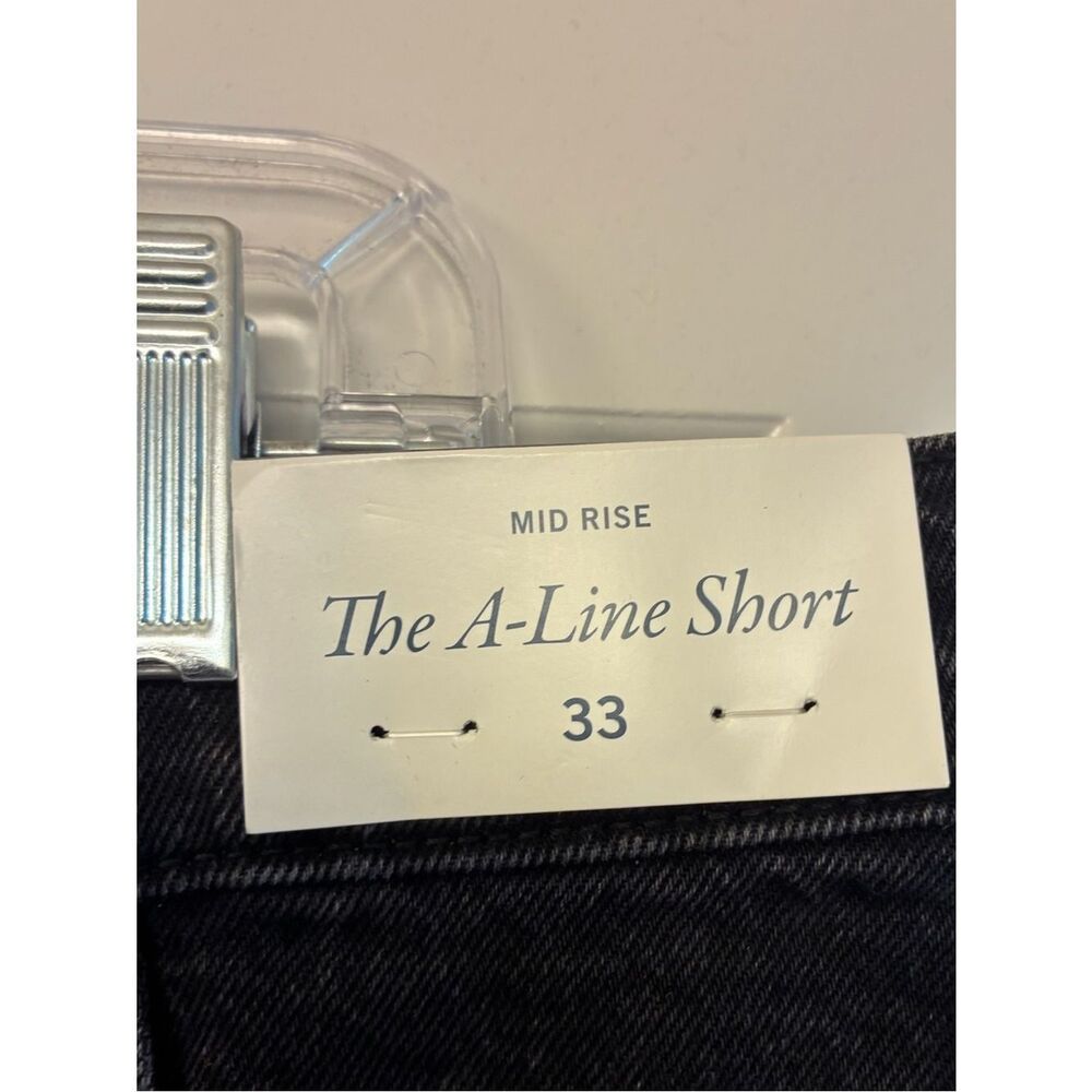 NWT ABERCROMBIE & FITCH The A-Line Short Mid Rise Black Size 33 - Picture 5 of 7